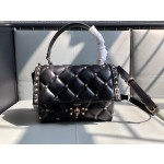 Valentino Messenger Shoulder Model: 0055