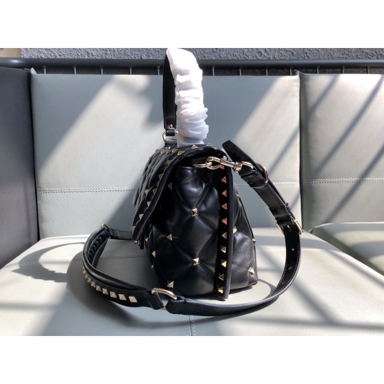 Valentino Messenger Shoulder Model: 0055