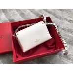 Valentino 新款斜挎包型号:0045