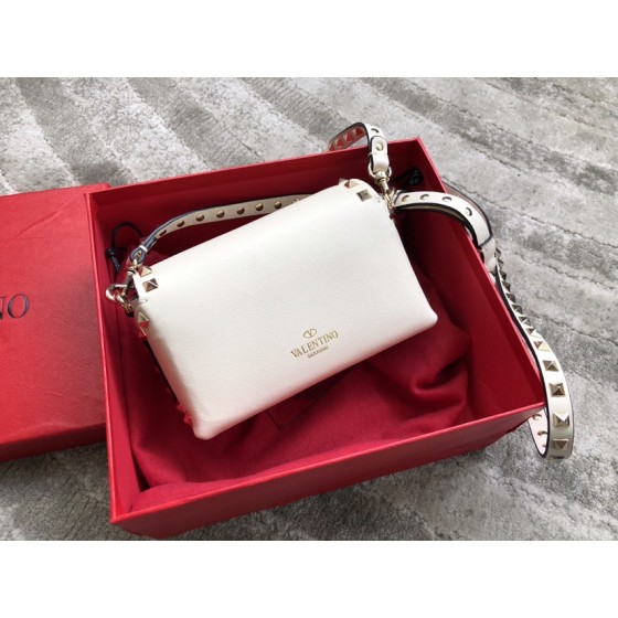 Valentino New Messenger Bag Model: 0045