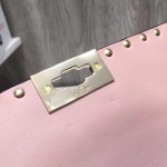 Valentino Fan Bingbing with the same handbag Model: V0122