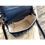 Valentino Messenger Shoulder Model: 0055
