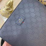 Gucci- Crossbody Bag Model: 6873-4