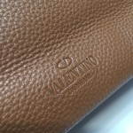 Valentino Garavani Rockstud Shopping Bag in Calfskin, V007