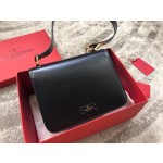 Valentino 19 new big V buckle retro shoulder bag model 0074L