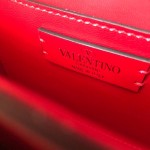 Valentino Early Spring Vintage Messenger Bag Model 🆕1014