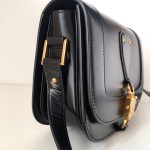 Valentino Early Spring Vintage Messenger Bag Model 🆕1014