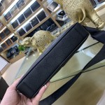 Gucci- Crossbody BagModel: 6862-4