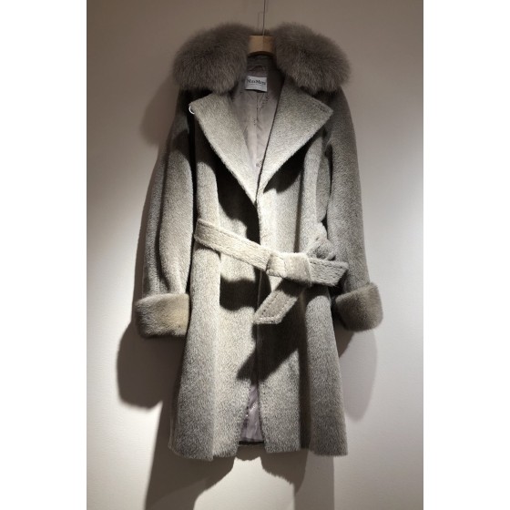 Cashmere coat Q87 (consult customer service to confirm the size before placing an order for a customized version)