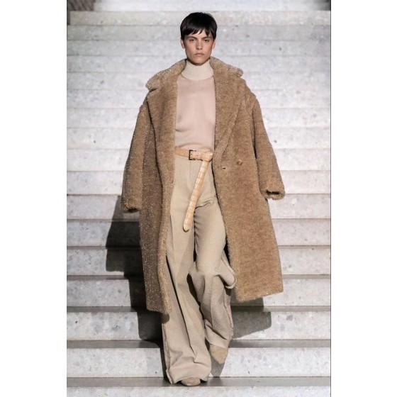 Coat Q79 (consult customer service to confirm the size before placing an order for a customized version)