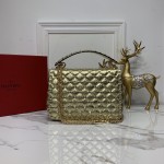 Valentino Fan Bingbing with the handbag 00122