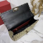 Valentino Fan Bingbing with the handbag 00122