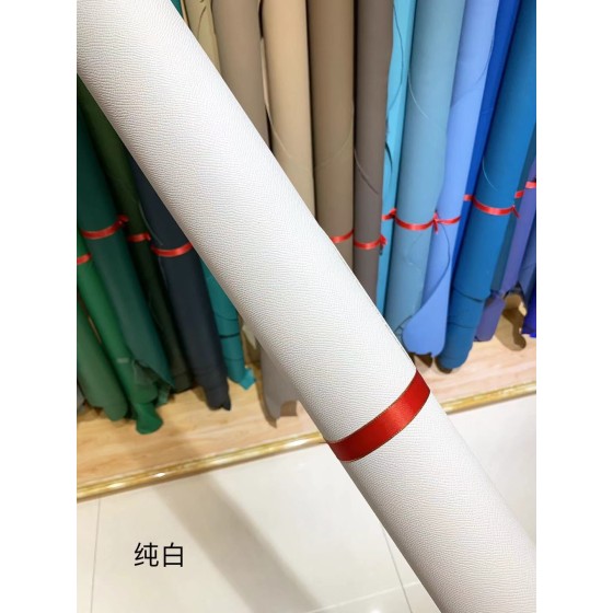 爱马仕制作专属皮革 epsom掌纹皮之：白色系