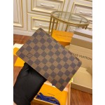 Louis Vuitton 独家首发型号：M60222