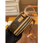 Louis Vuitton's exclusive debut model: M44699 Super Enhanced Edition
