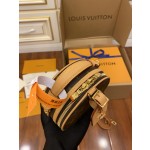 Louis Vuitton's exclusive debut model: M44699 Super Enhanced Edition
