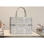 DIOR TOTE Grey Tiger
