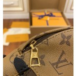 Louis Vuitton exclusive first model: M42411
