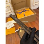 Louis Vuitton exclusive starting model: M67873