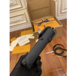 Louis Vuitton  M63913