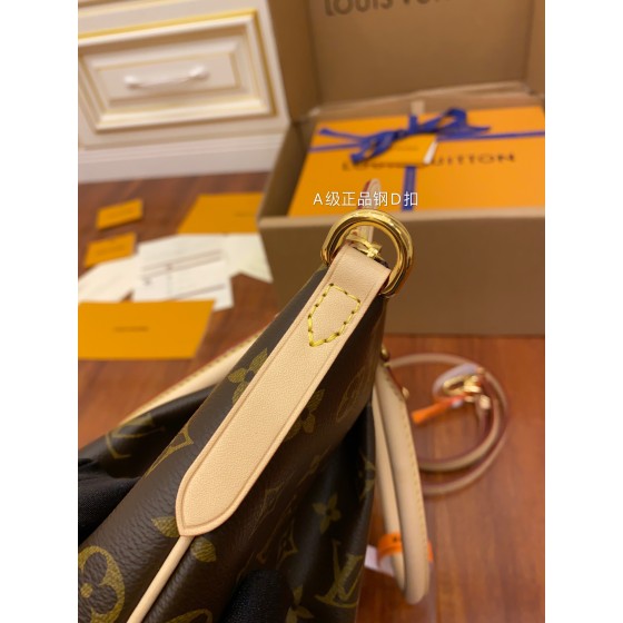 Louis Vuitton Large M48814