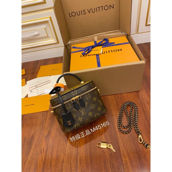 Louis Vuitton exclusive starting model: M45165
