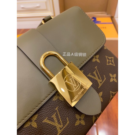 Louis Vuitton M44797