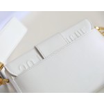 Montaigne 𝙢𝙞𝙣𝙞 box bag