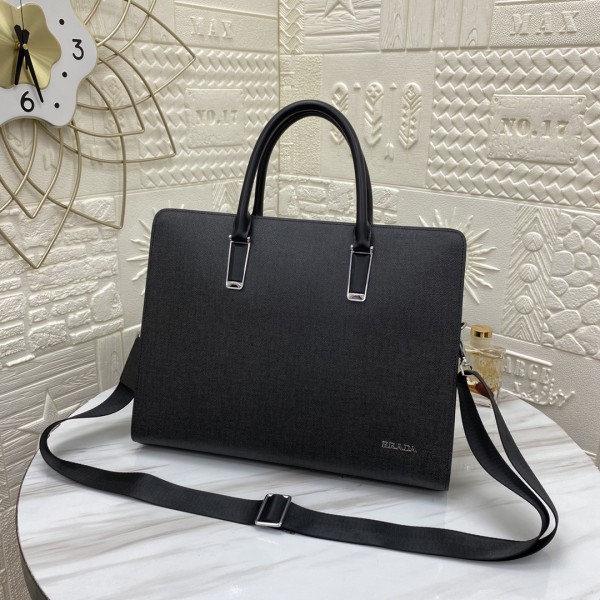 Prada-with password lock 🔒The first layer of imported calfskin