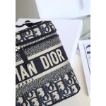 DIOR TRAVEL VANITY Cosmetic Bag