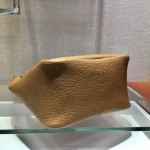 Prada bucket bag ✨ 1BC127