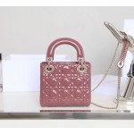 𝙇𝙖𝙙𝙮 𝘿𝙞𝙤* hibiscus powder Patent leather cow leather mini handbag