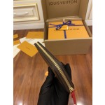 Louis Vuitton exclusive debut model: N60534