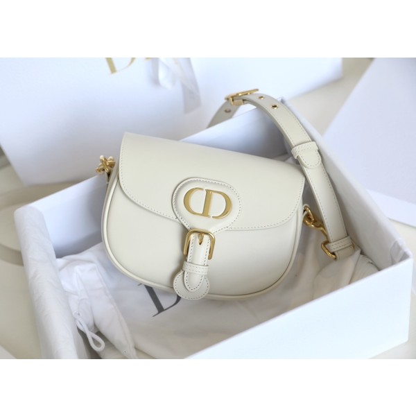 In-stock real shot ❖ White small 𝘾-𝟎𝟖𝟏 𝙙𝙞𝙤𝙧 𝙗𝙤𝙗𝙗𝙗𝙮