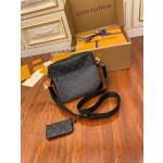 Louis Vuitton's exclusive debut model: M69443 Super Enhanced Edition