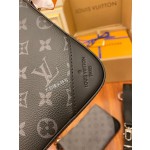 Louis Vuitton's exclusive debut model: M69443 Super Enhanced Edition