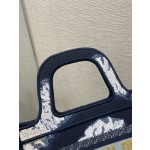 Mini tote print
