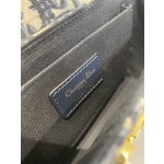 Montaigne Oblique Print