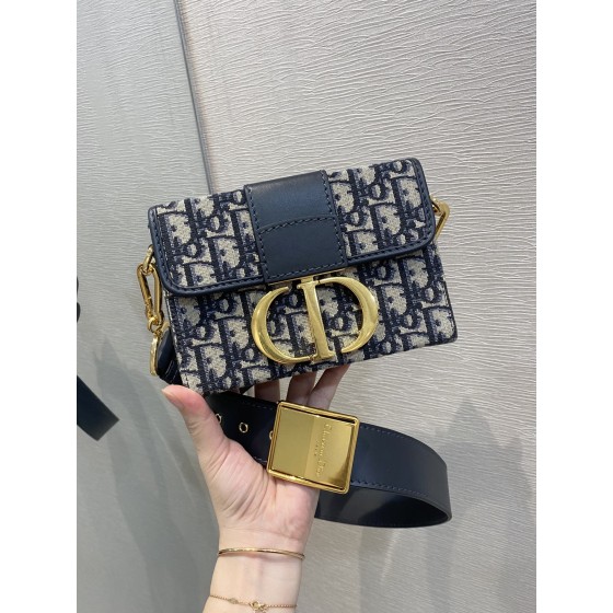 Montaigne Oblique Print