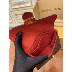 Louis Vuitton M44322