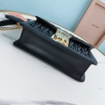 MIU MIU 5BH099 Lambskin shoulder pad and metal chain splicing long shoulder strap