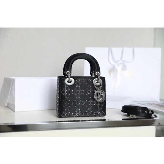 Dior Lady mini 💗 Black hot-stamped diamond toffee bag DR-051