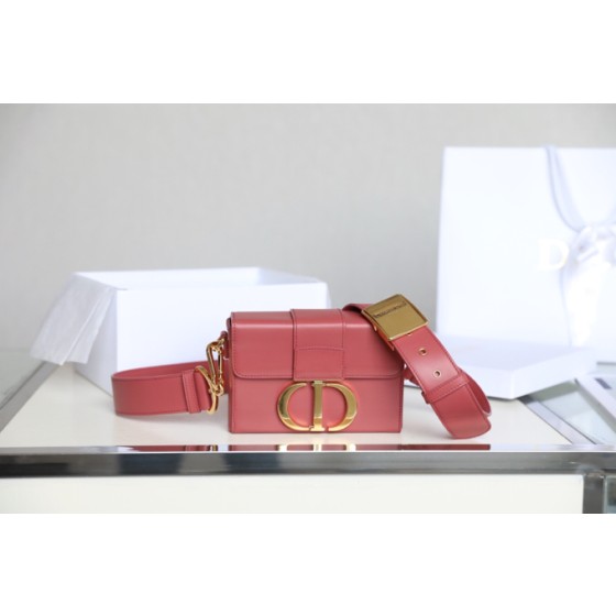 Montaigne hibiscus powder 𝙢𝙞𝙣𝙞 box bag