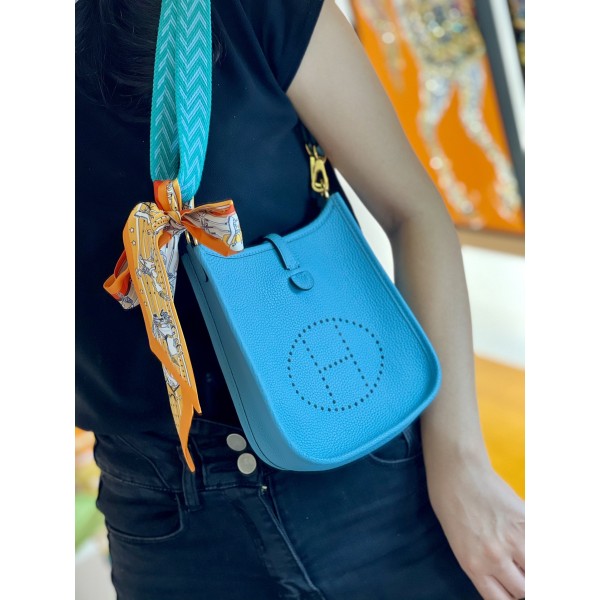 Twilly's Mini Evelyn