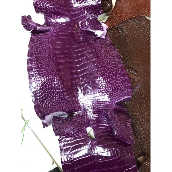 Hermès makes exclusive leather glossy American alligator:gallon purple