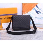 Louis Vuitton M41034 black small new men's crossbody