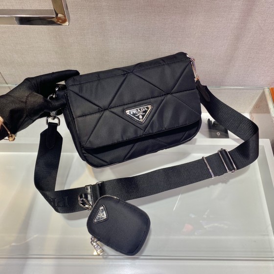 Prada's new three-in-one 🎉1BD292