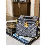 Christmas spin decanter wooden box gift box