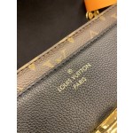 Louis Vuitton's exclusive debut model: M41730 Super Enhanced Edition