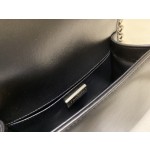 𝗖𝗵𝗮𝗻𝗲𝗹 𝗟𝗲𝗯𝗼𝘆 进口蟒蛇皮 内配小羊皮 最新款重金属手柄包